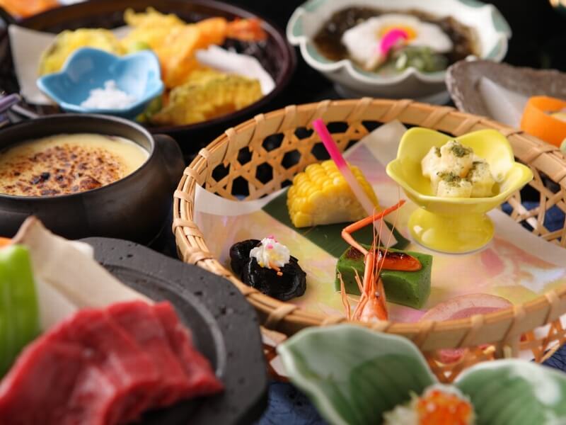 ボリューム満点の手作り料理にお腹も満足