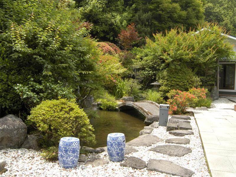 豊かな自然に囲まれた約6000坪もの広大な敷地内