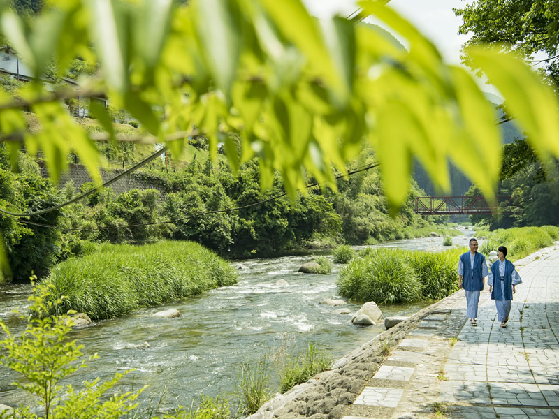 大人の休日にぴったり！季節の日本酒と料理が人気の宿