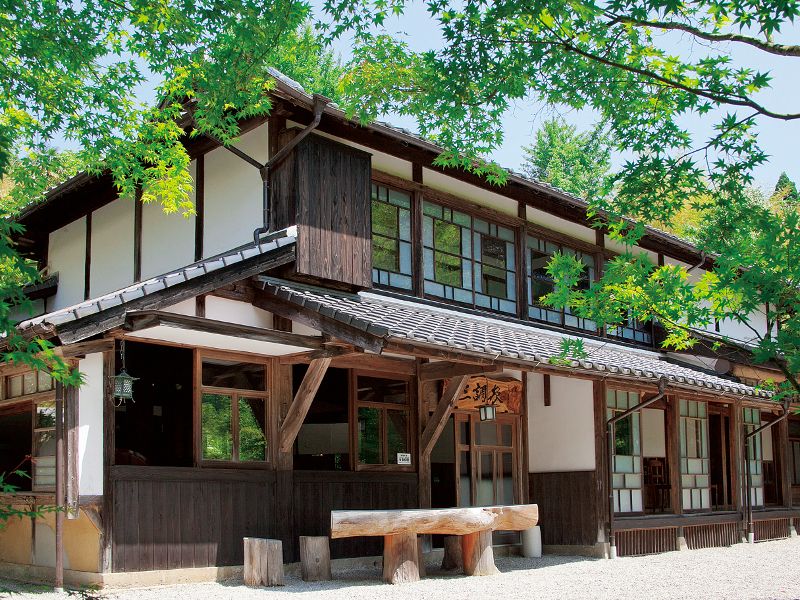 一棟貸切の宿 三調家（さんちょうか）