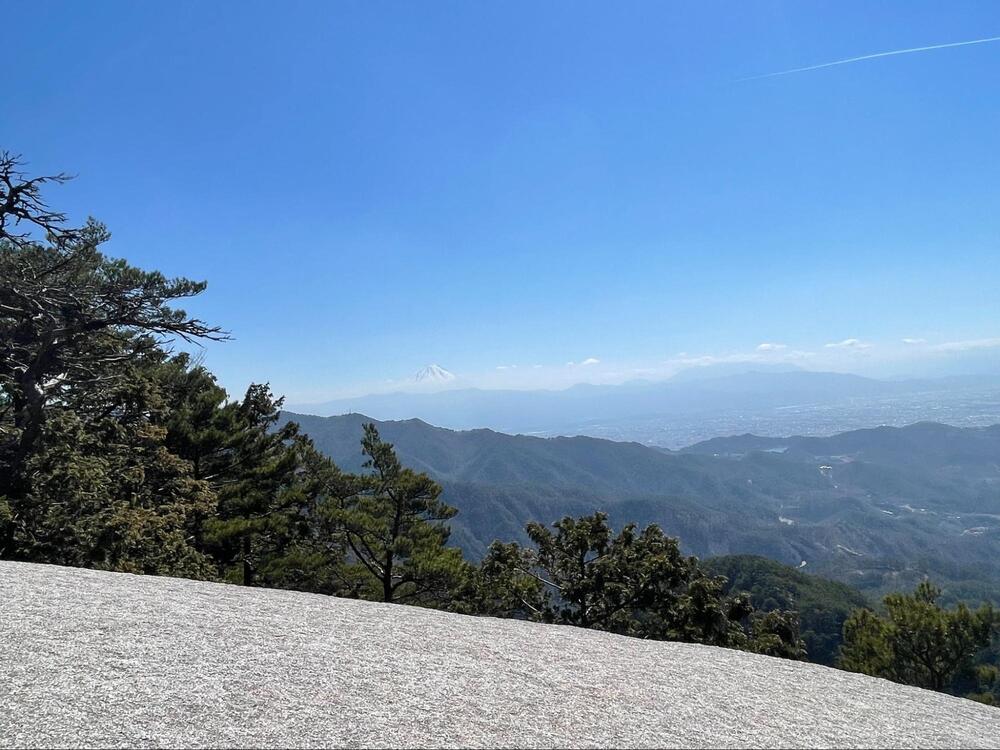 弥三郎岳