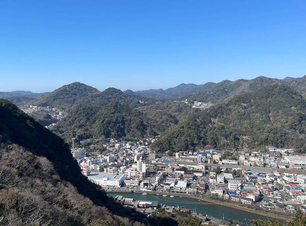寝姿山