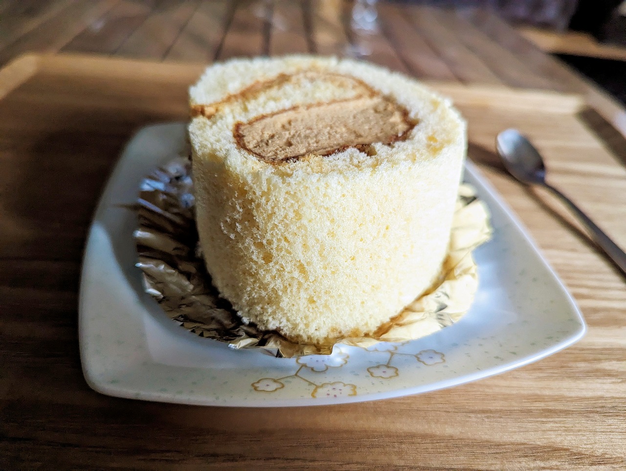 葉山ロールケーキ人気