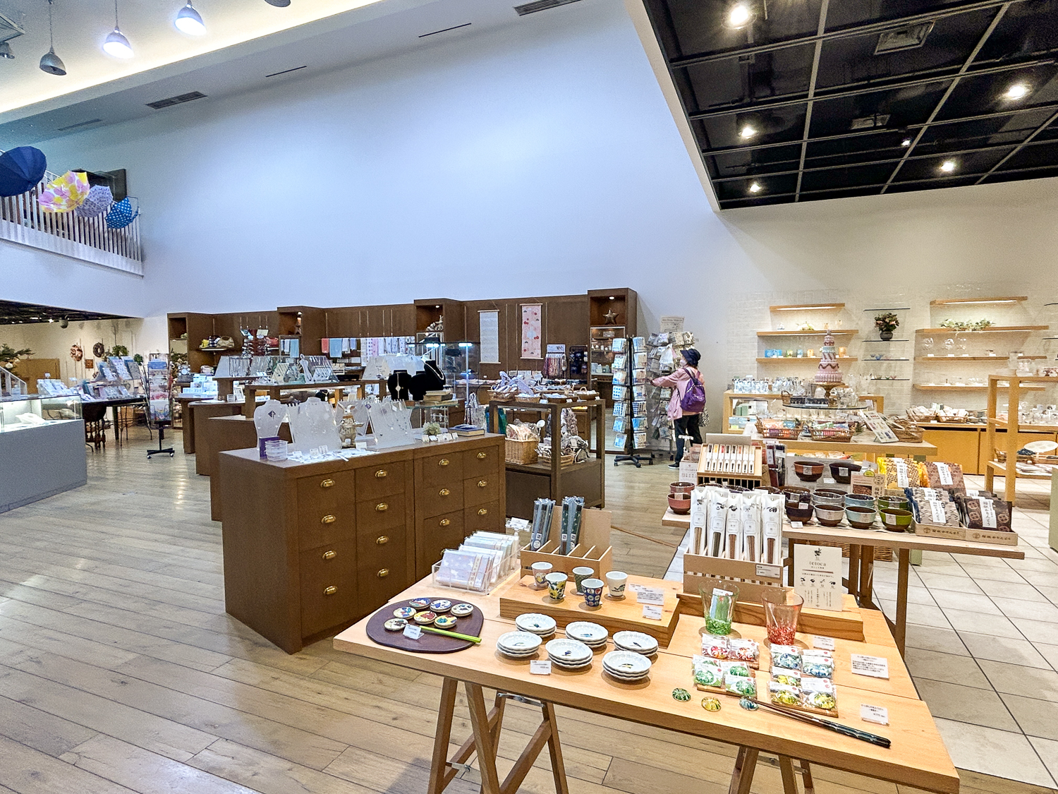 ラリック美術館ミュージアムショップ