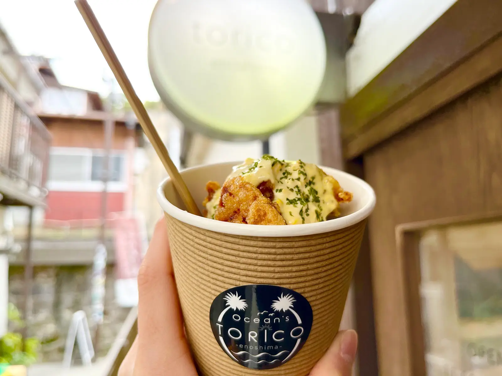食べ歩きにぴったり！「torico」江の島店で揚げたて唐揚げを味わおう