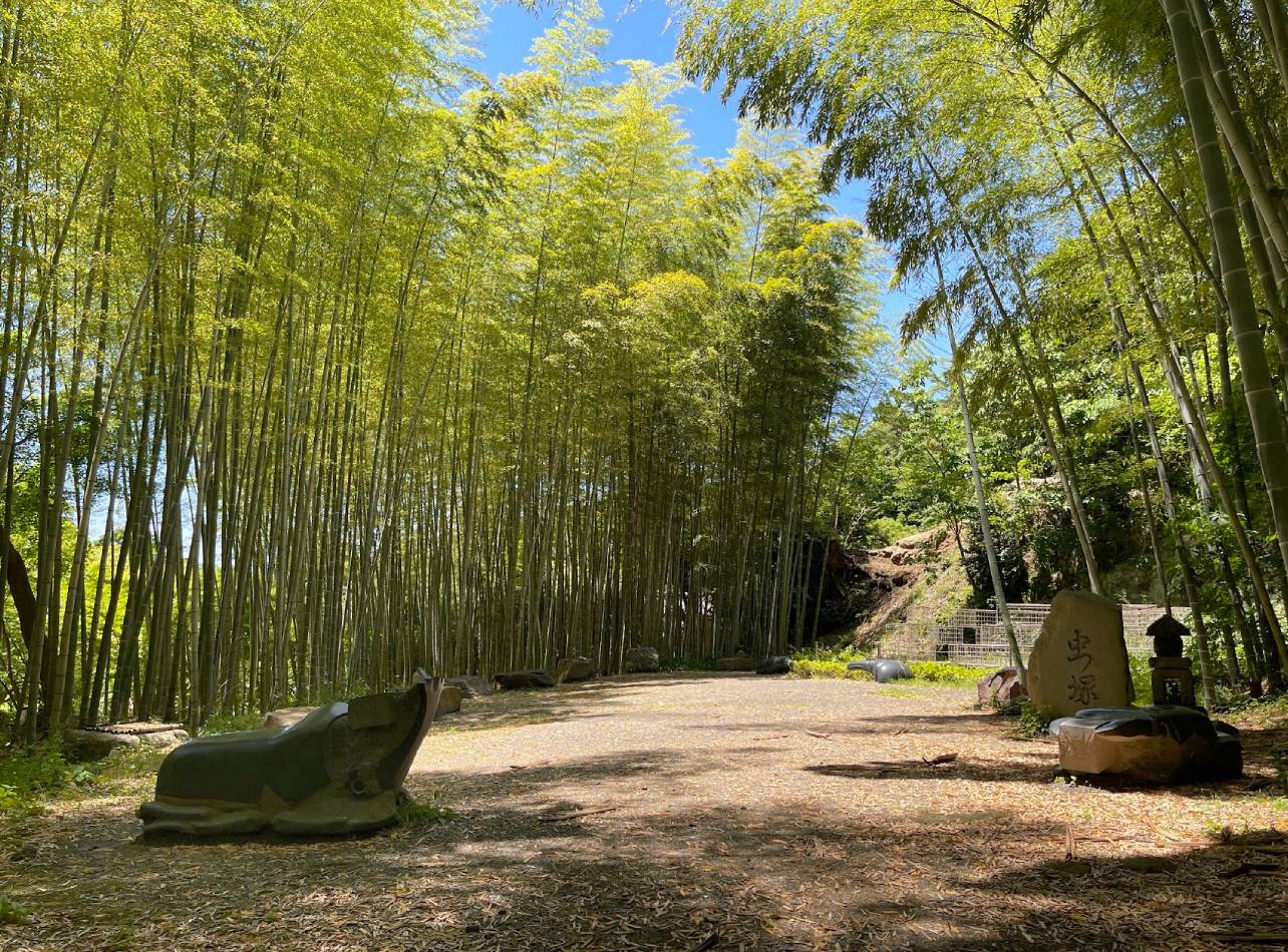 建長寺虫塚