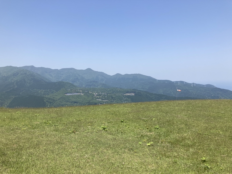 細野高原_山頂から天城をのぞむ
