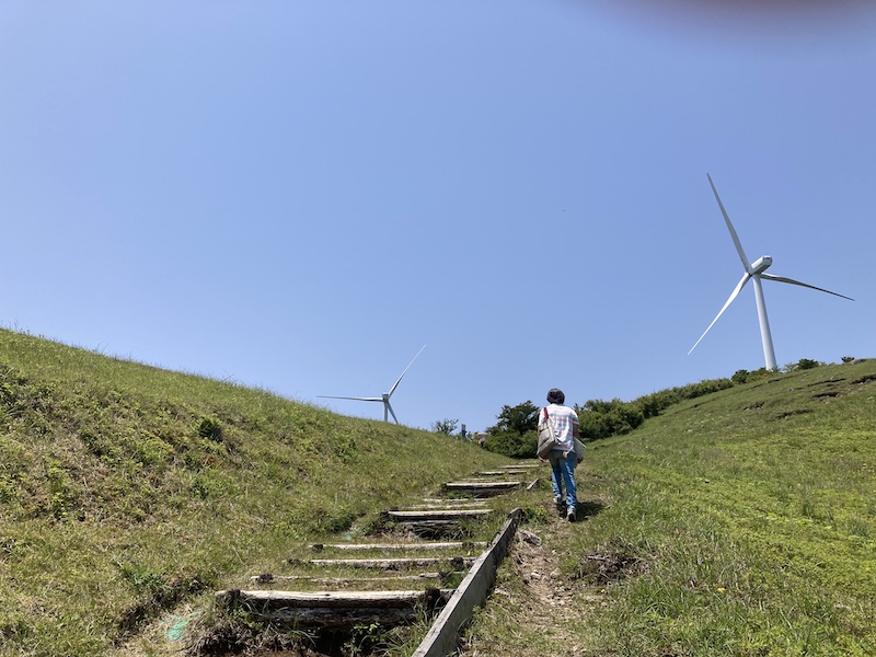 細野高原_山頂まであと一息