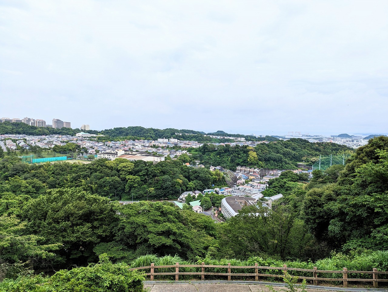 海の見える小径