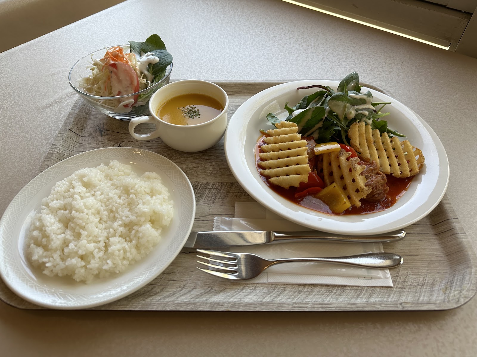 レストラン湖水ランチ