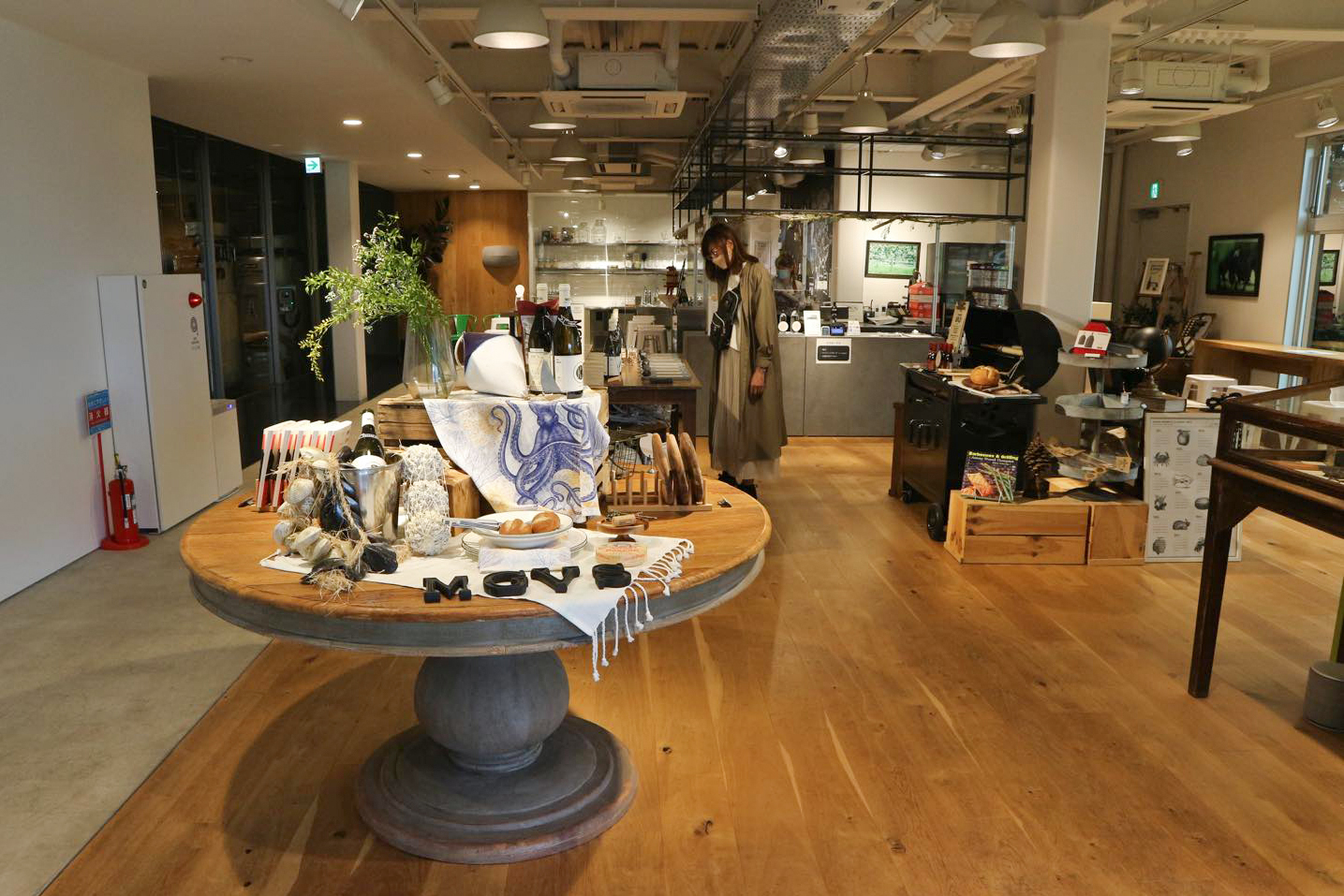 MGVs店内