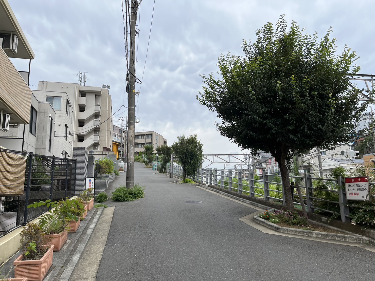記念館坂