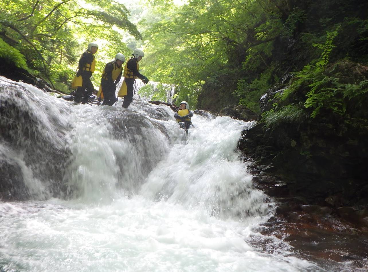 四万川キャニオニング