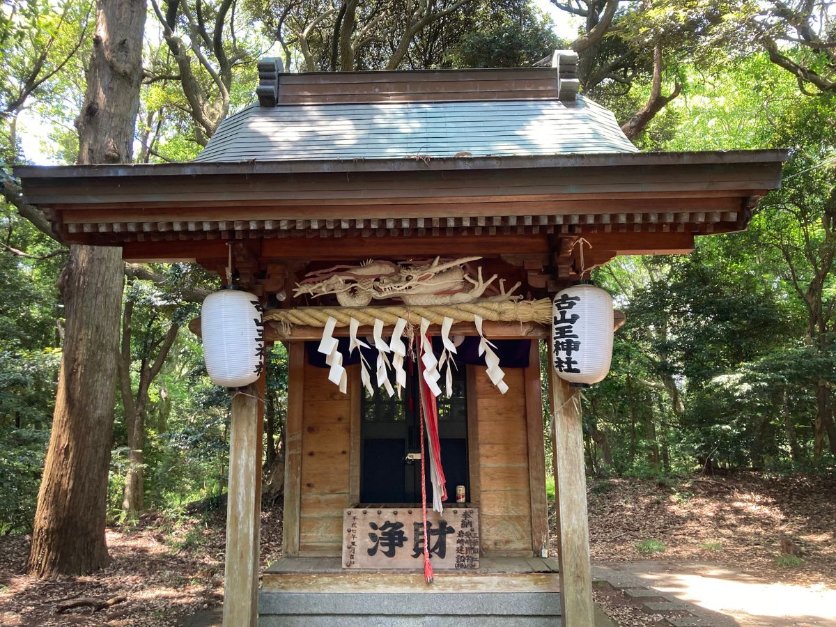 山王台公園の古山王神社２