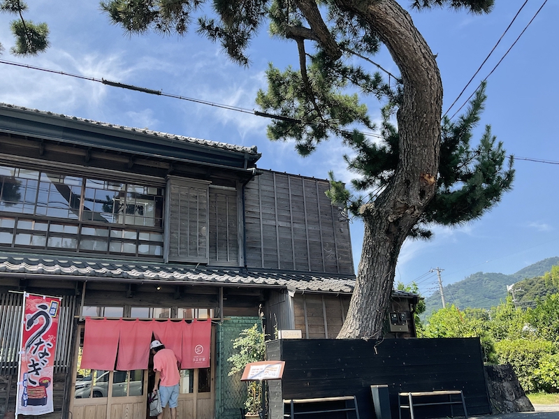 ひよけ家外観3