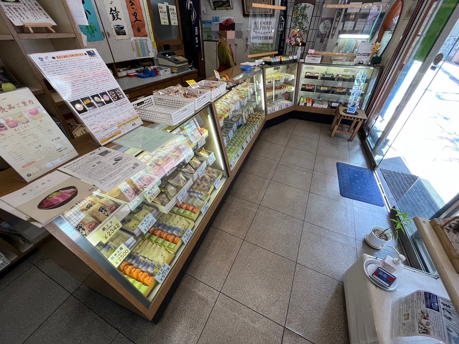 菓子一店内の様子