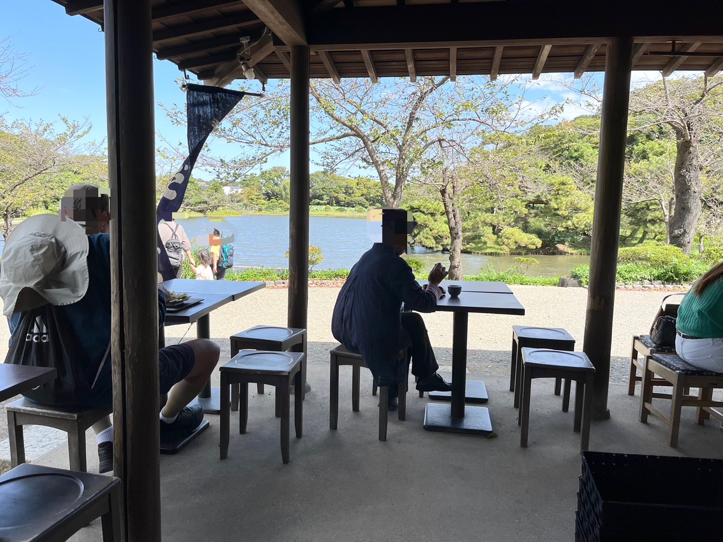三渓園茶寮テラス席