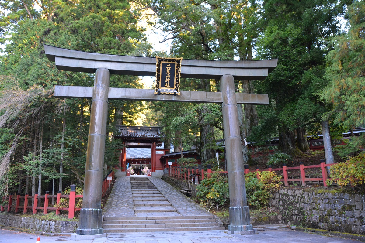 日光二荒山神社を訪れるバスツアー