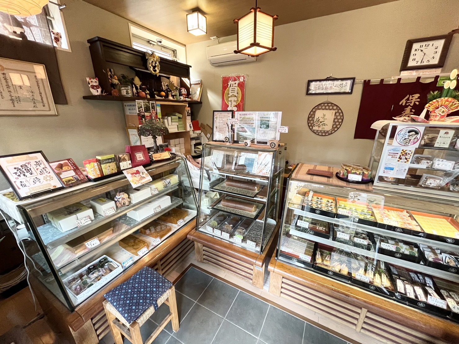 保寿堂店内の様子
