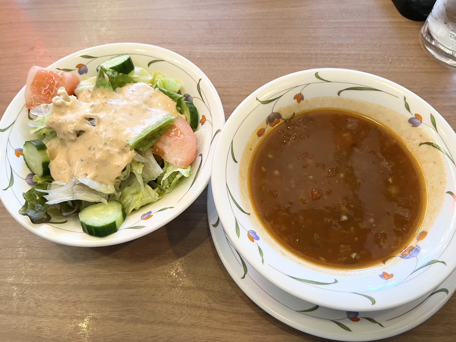 サラダとスープ