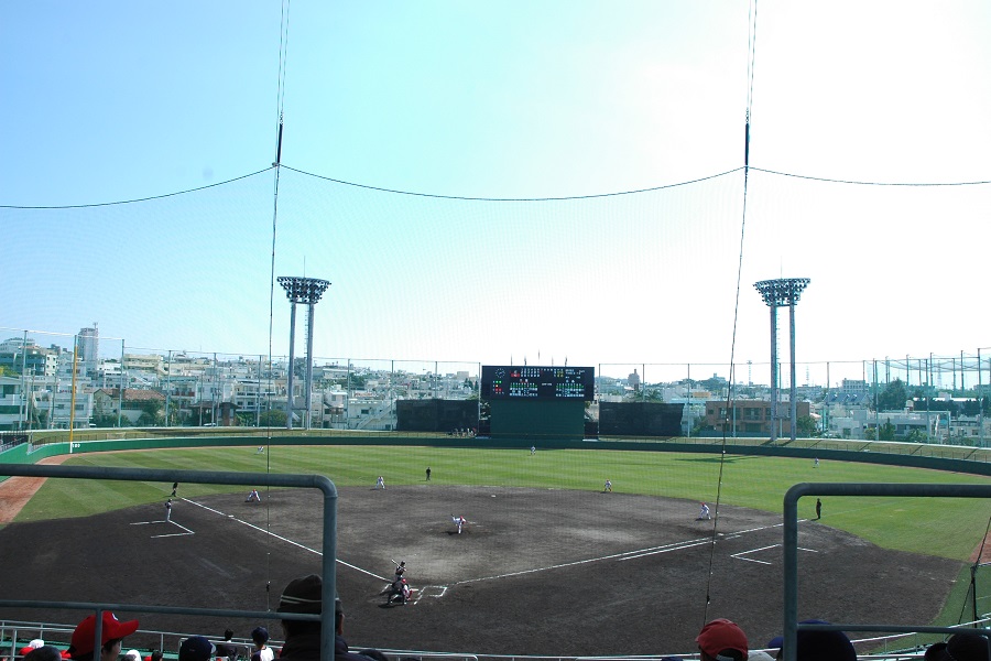【2025年】広島東洋カープ・春季キャンプ(コザしんきんスタジアム)の日程や周辺情報