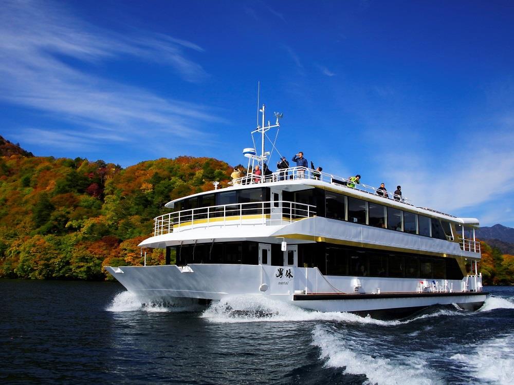 中禅寺湖クルージング