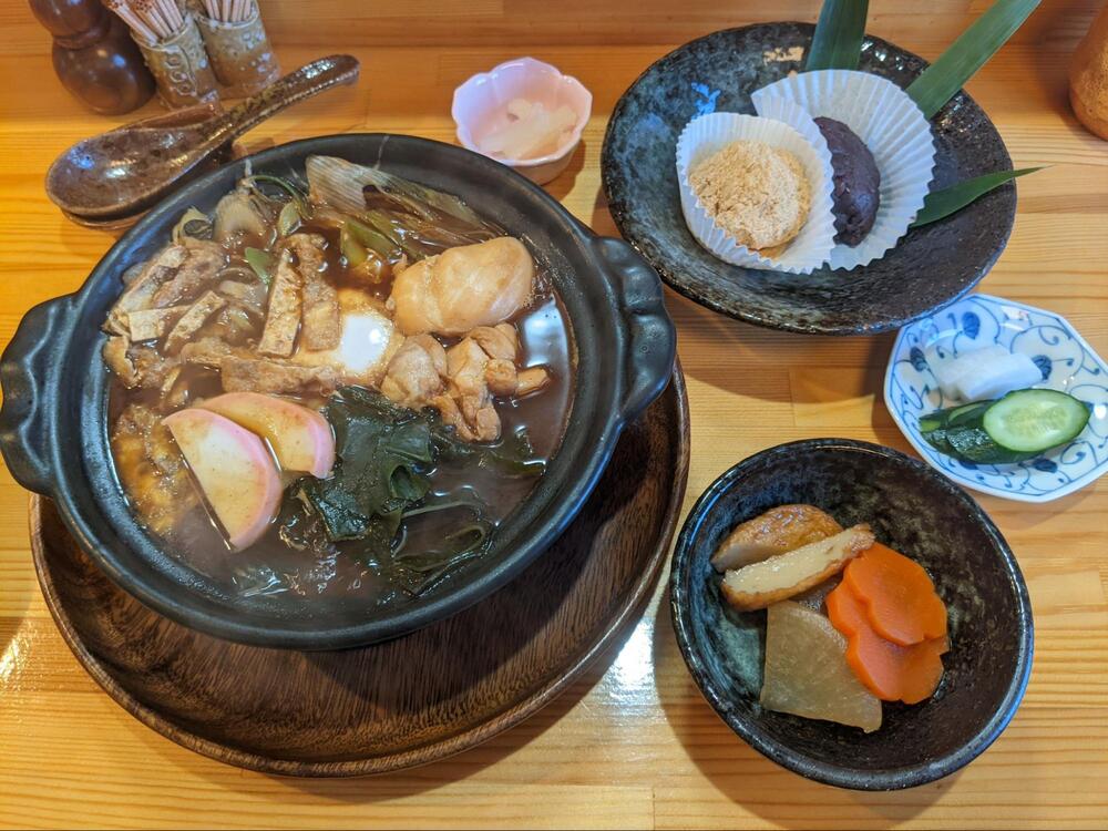 黒うどん山長