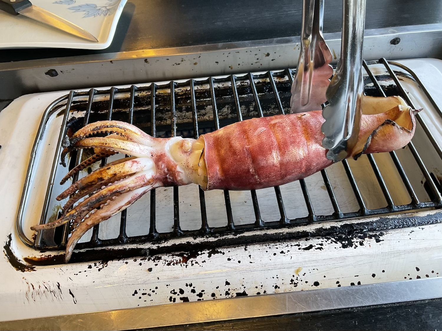 ふじいち　焼き上がるイカ