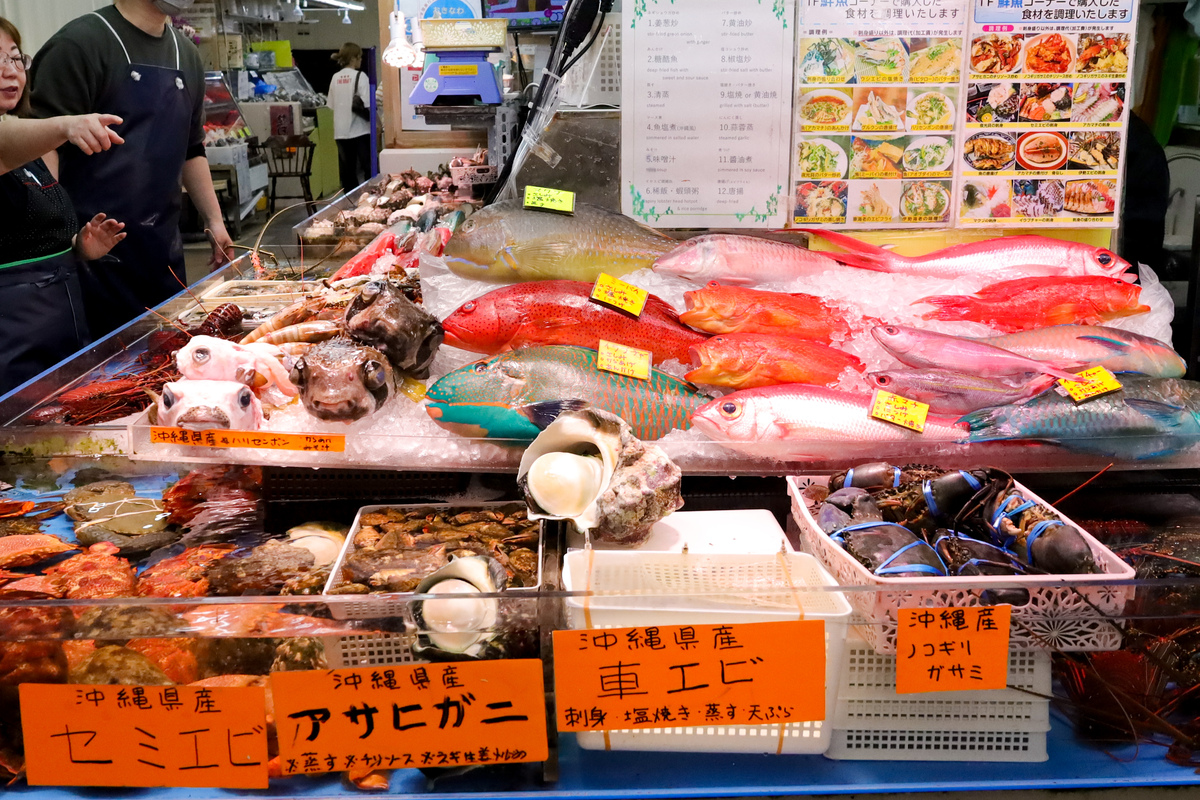 第一牧志公設市場の鮮魚エリア
