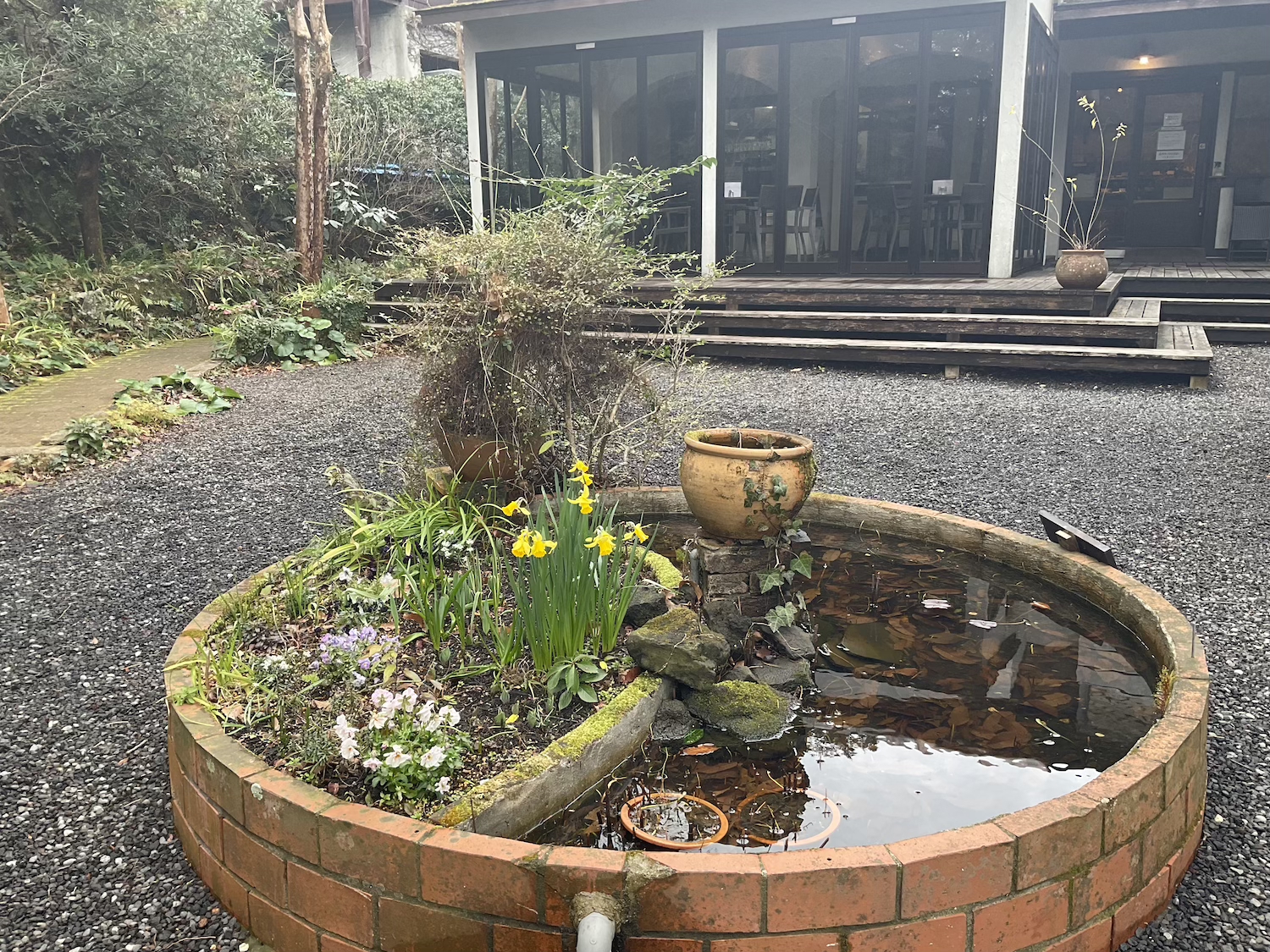 ル・フィヤージュ中庭