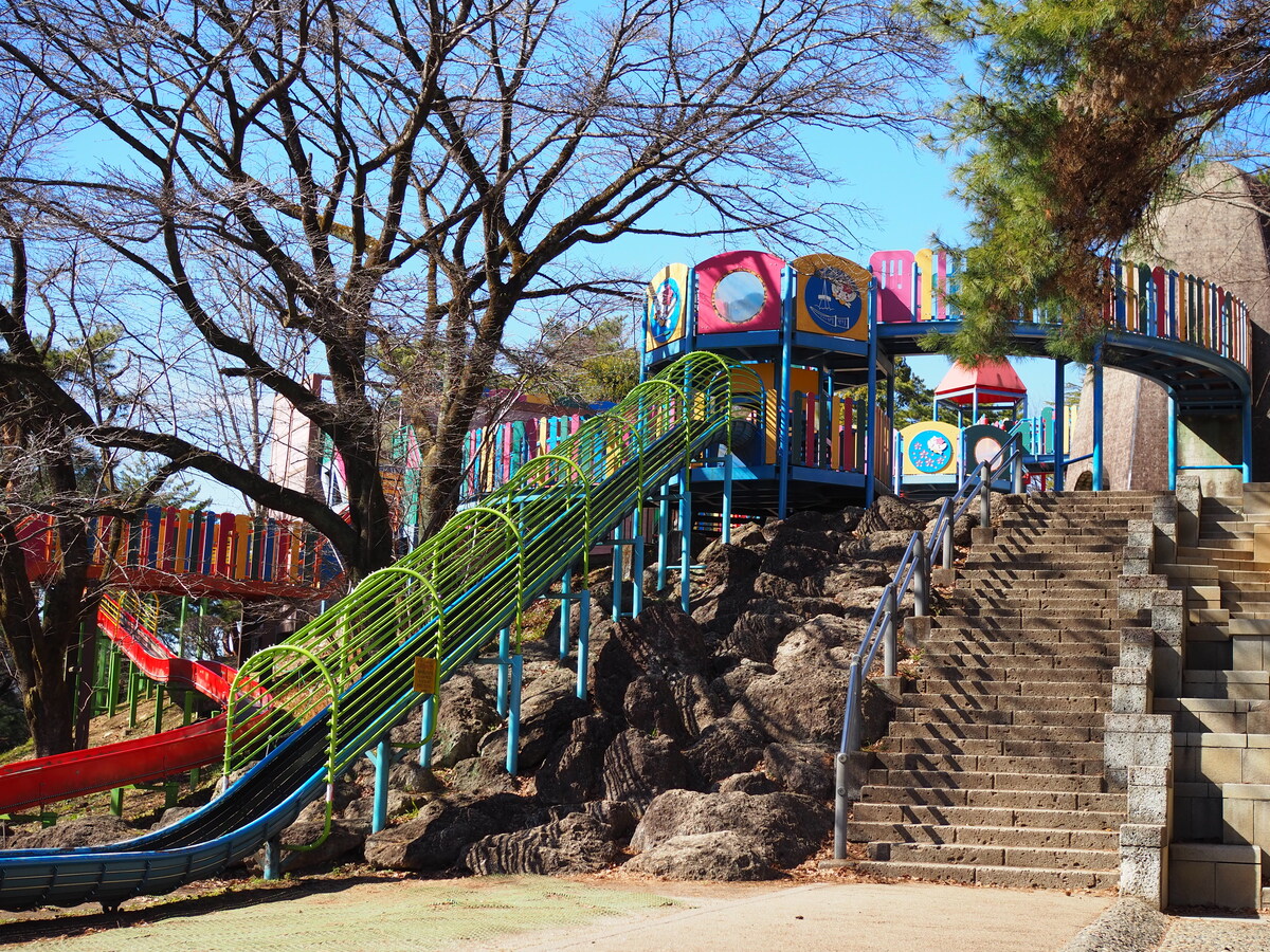 八幡山公園遊具