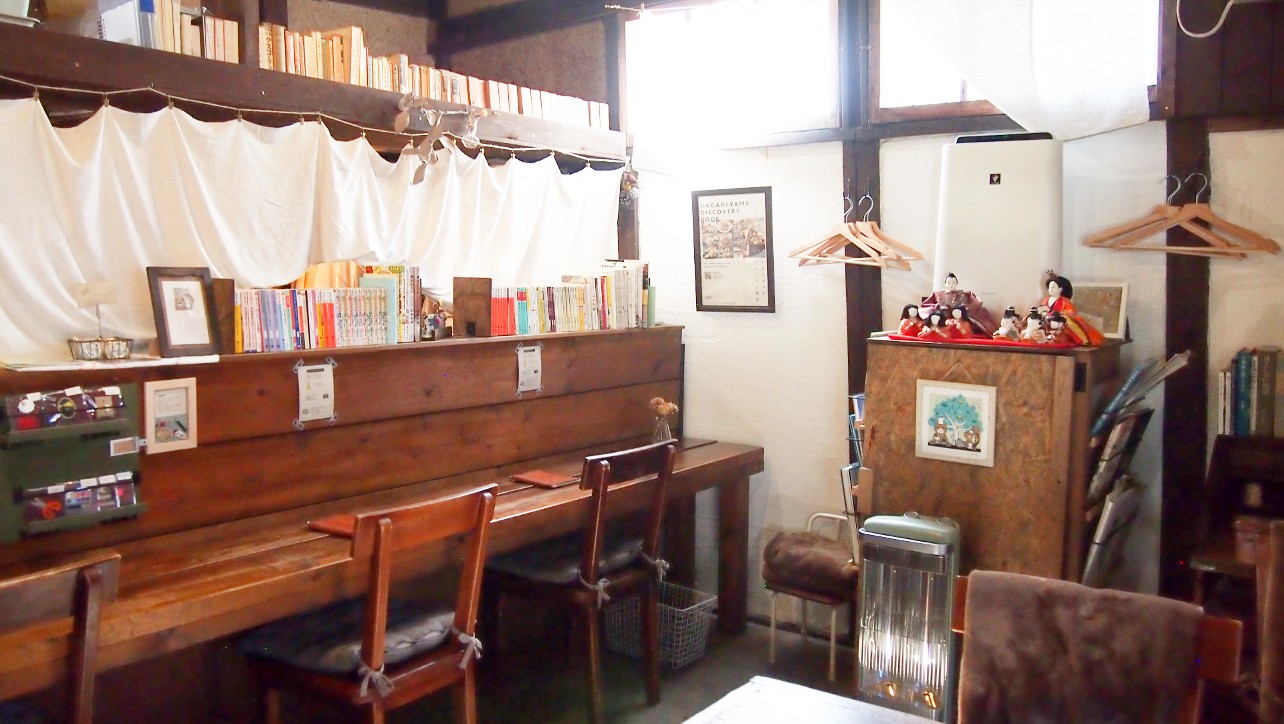 流山本町カフェtronc店内2