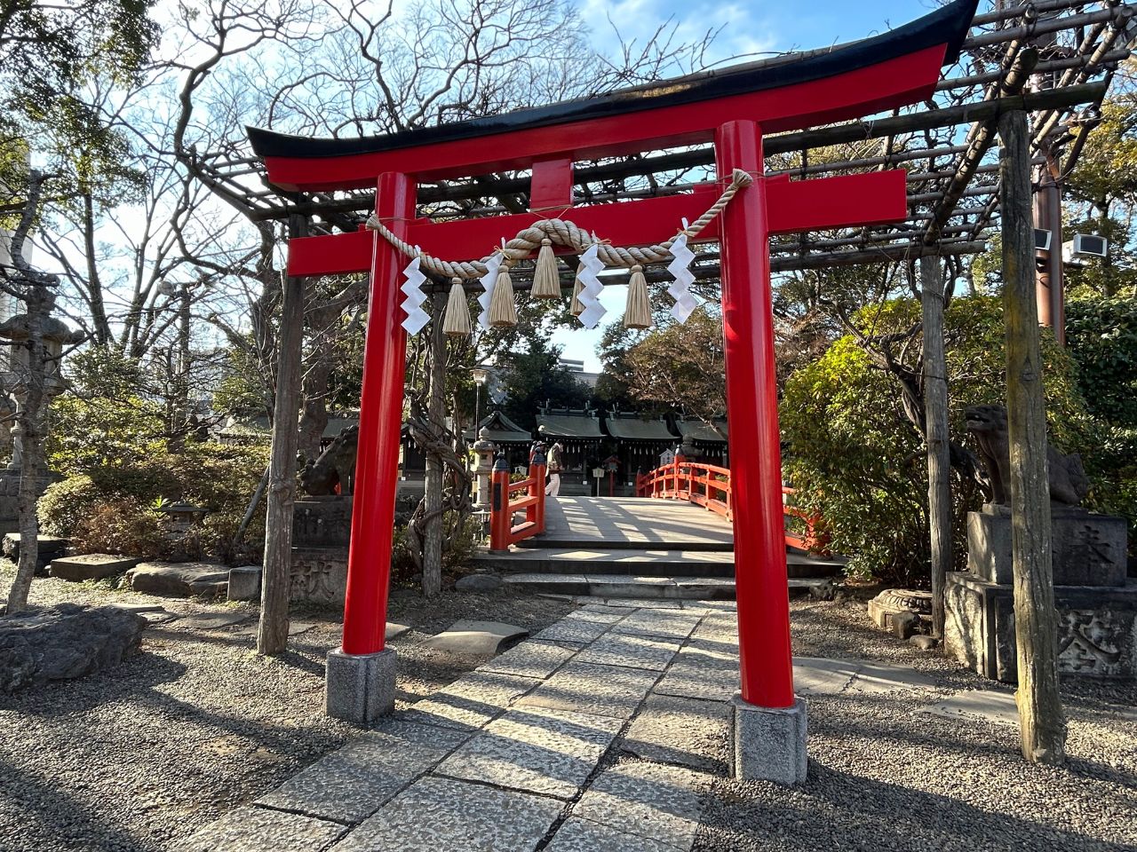 千葉神社の境内