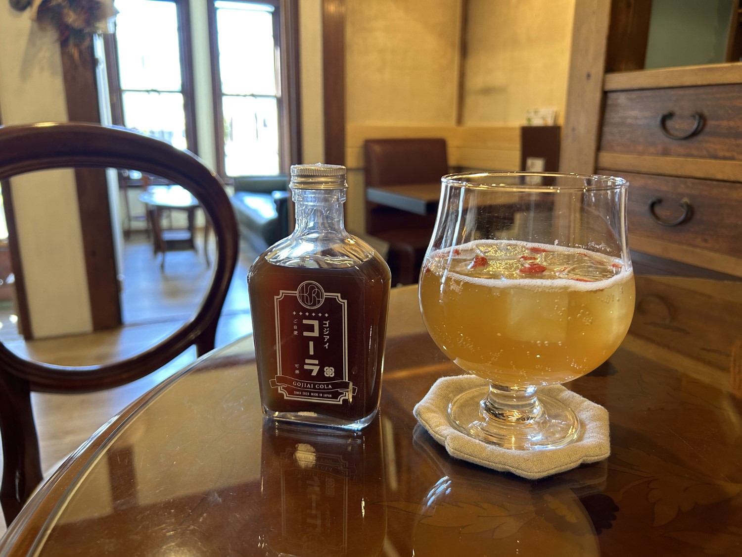 薬膳喫茶KURA ゴジアイコーラ