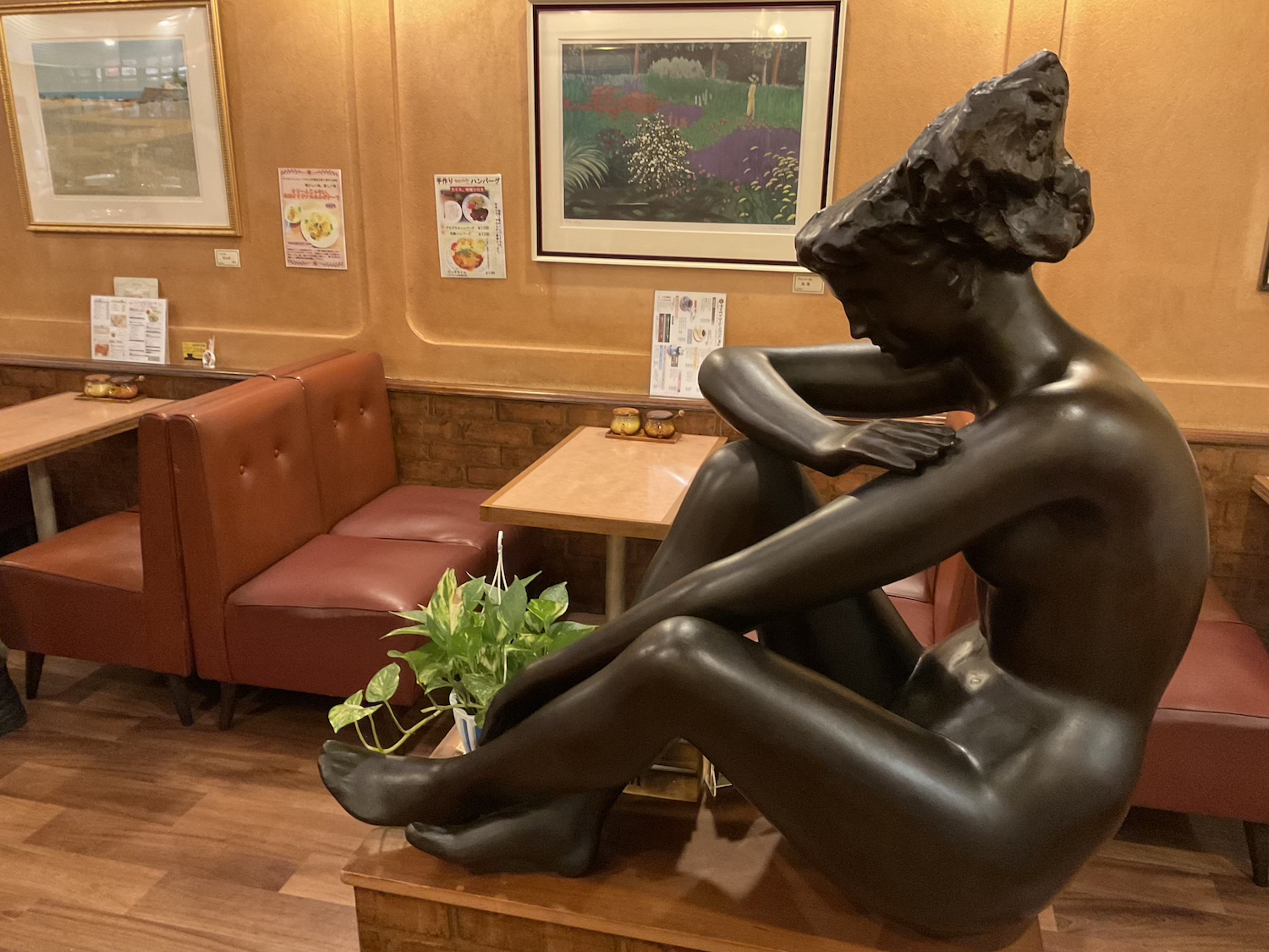 伊東　ヤマモトコーヒー一番館　内観