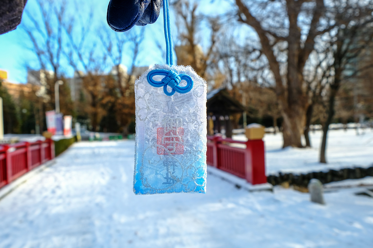 札幌護国神社のレース御守