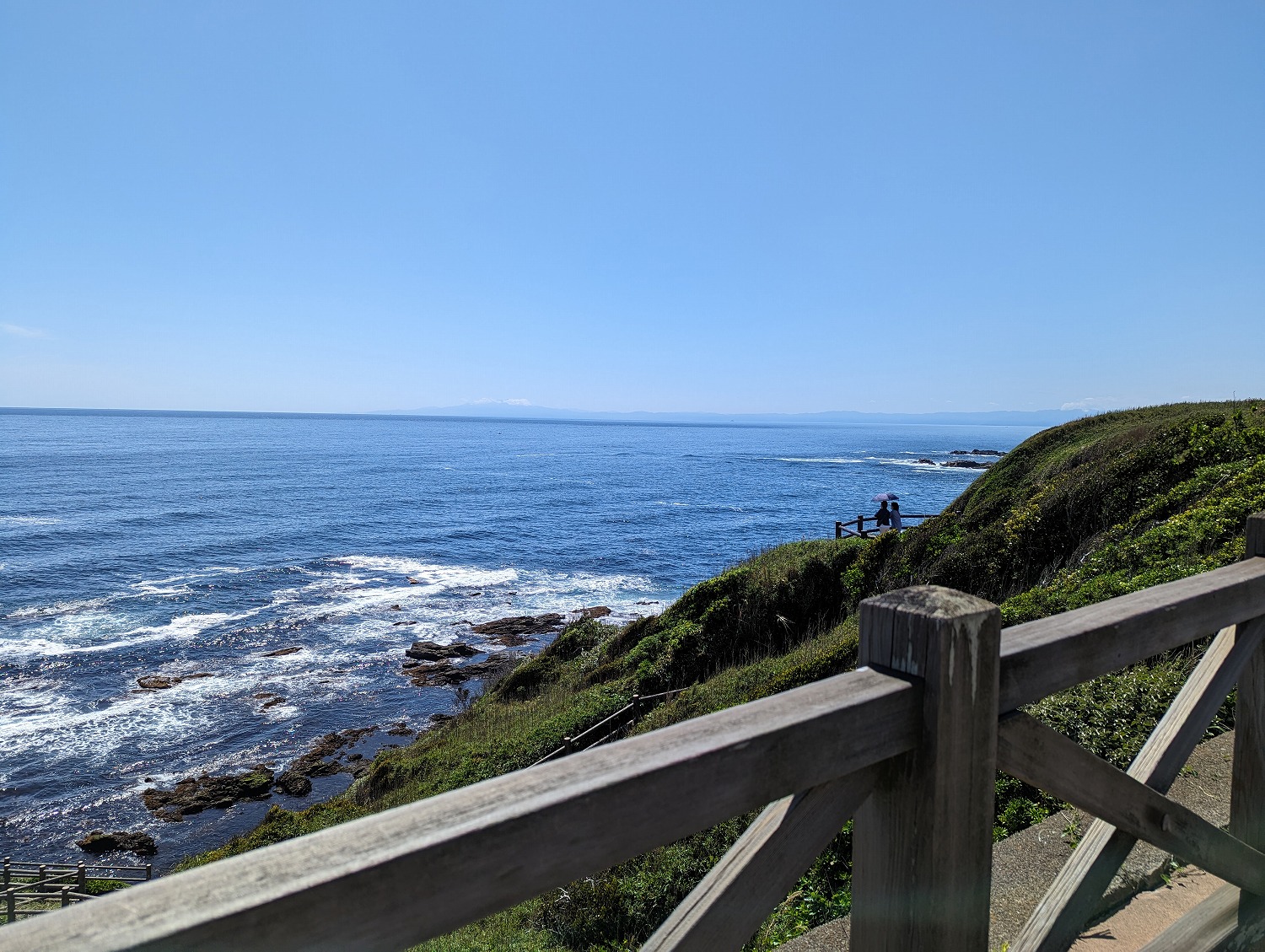 城ヶ島公園　見下ろす海