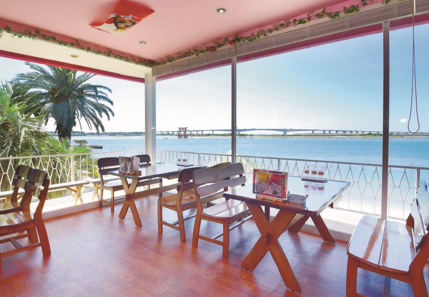 リゾートカフェLeader