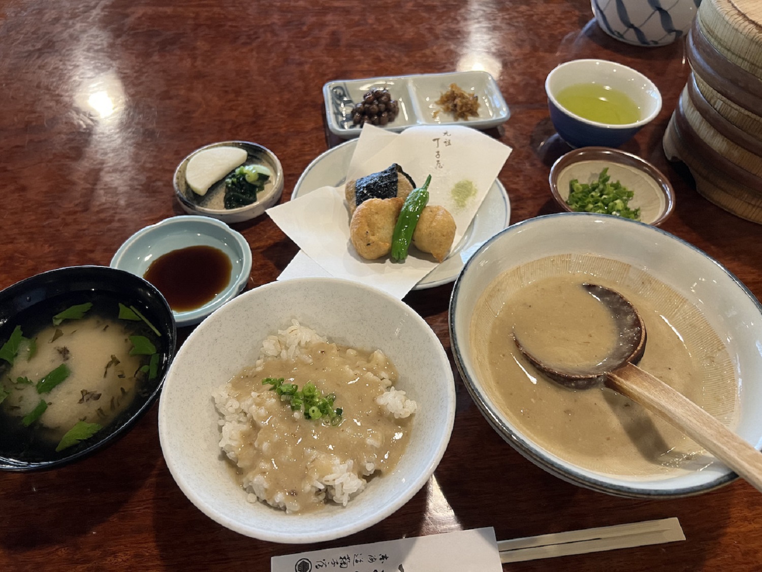 とろろ汁の丁子屋