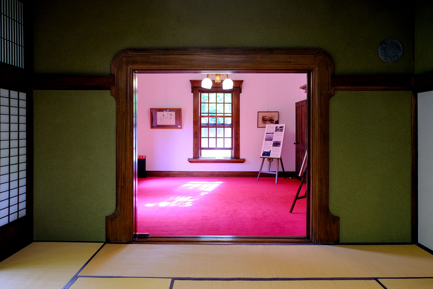 旧永山武四郎邸の間仕切り戸