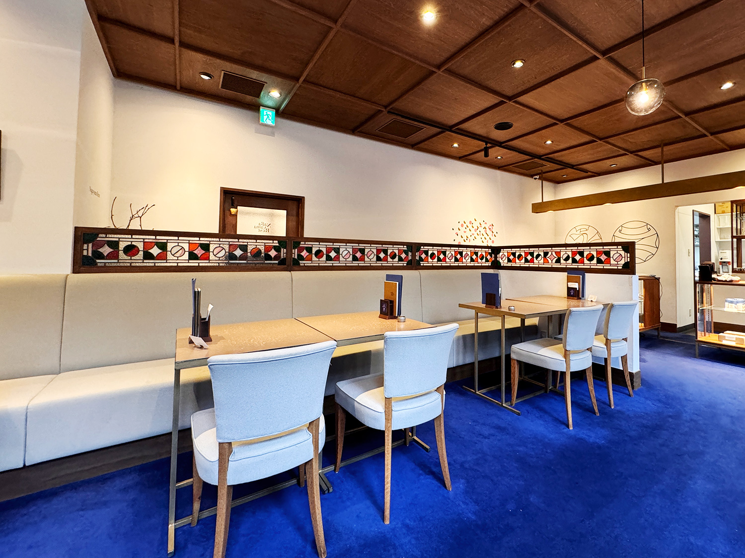 ナガヤマレスト店内