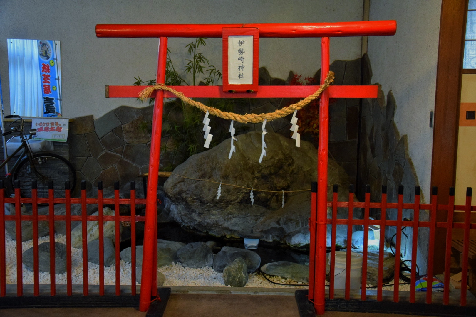 伊勢崎神社_ミニ鳥居