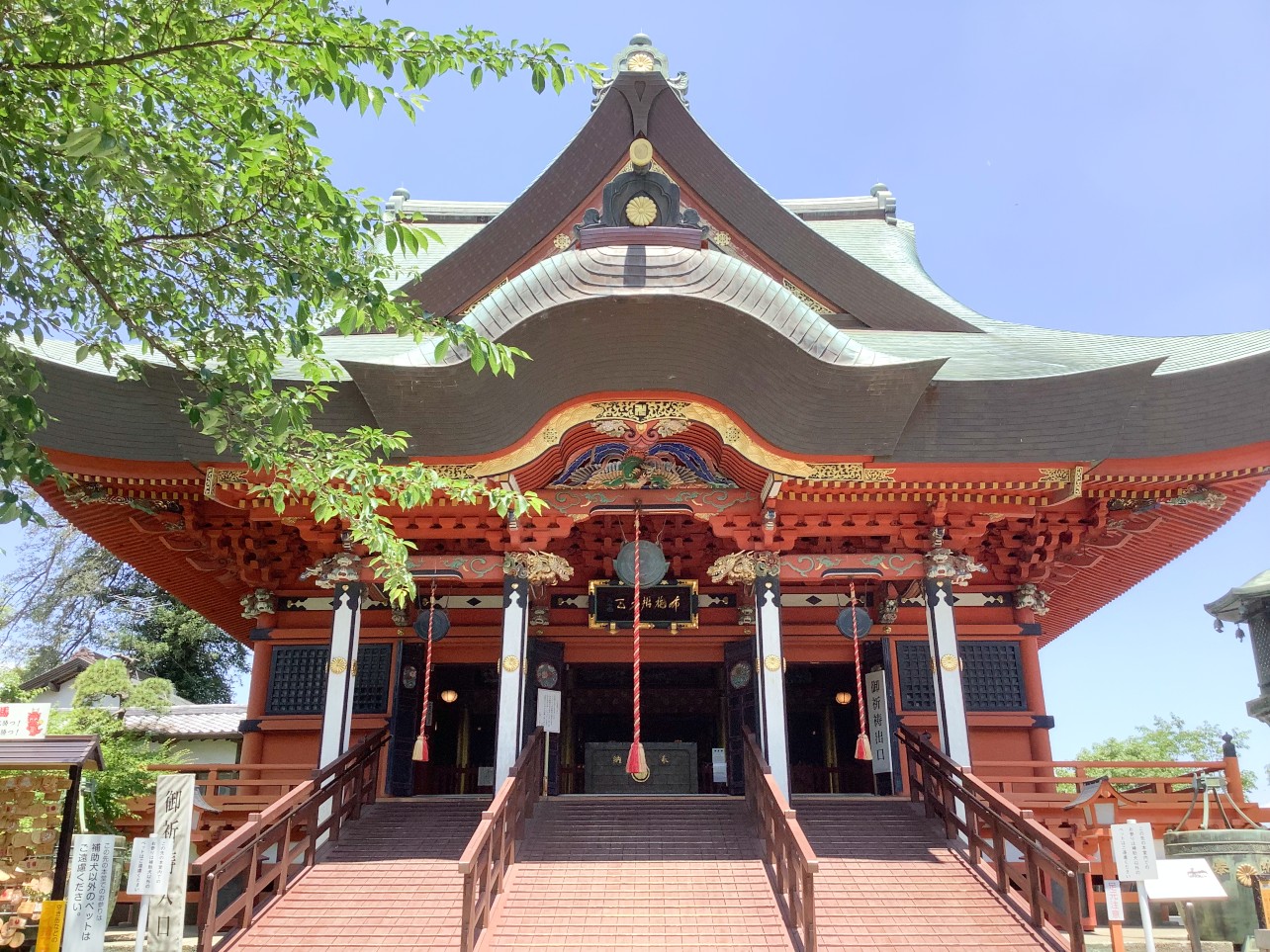 布施弁天東海寺の本堂