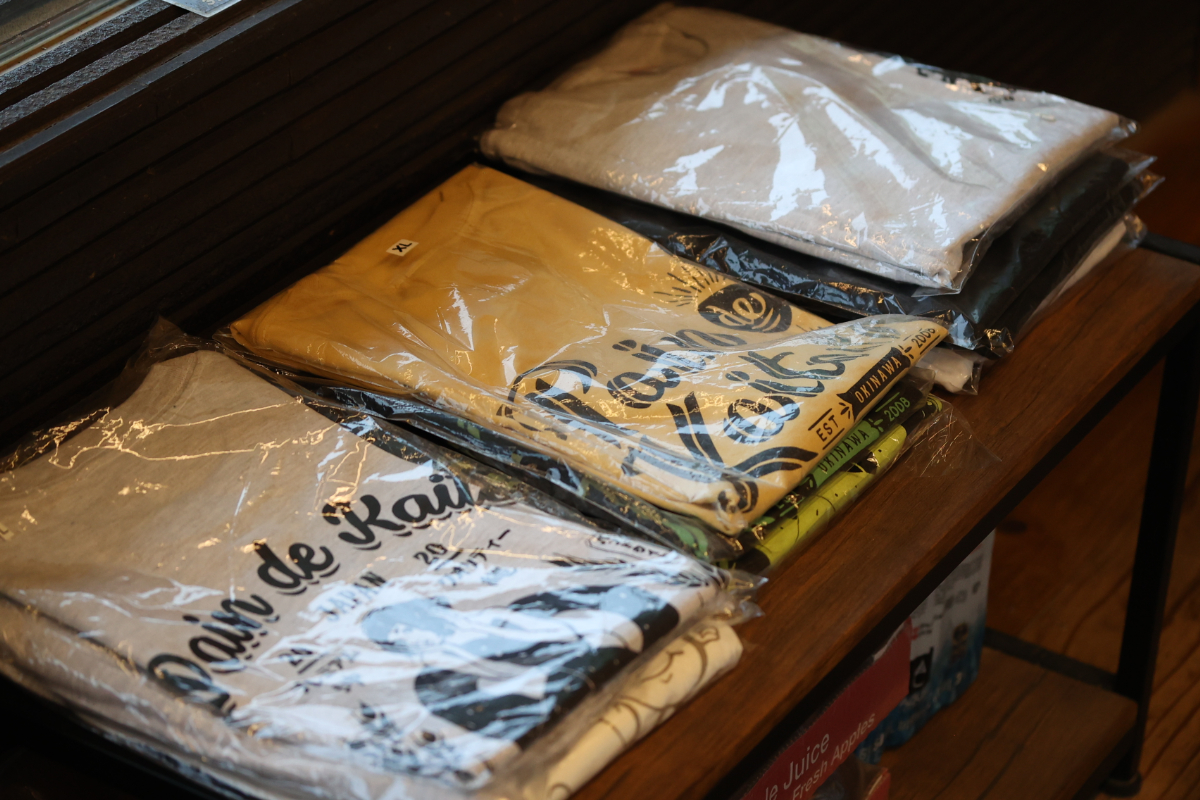 Tシャツ