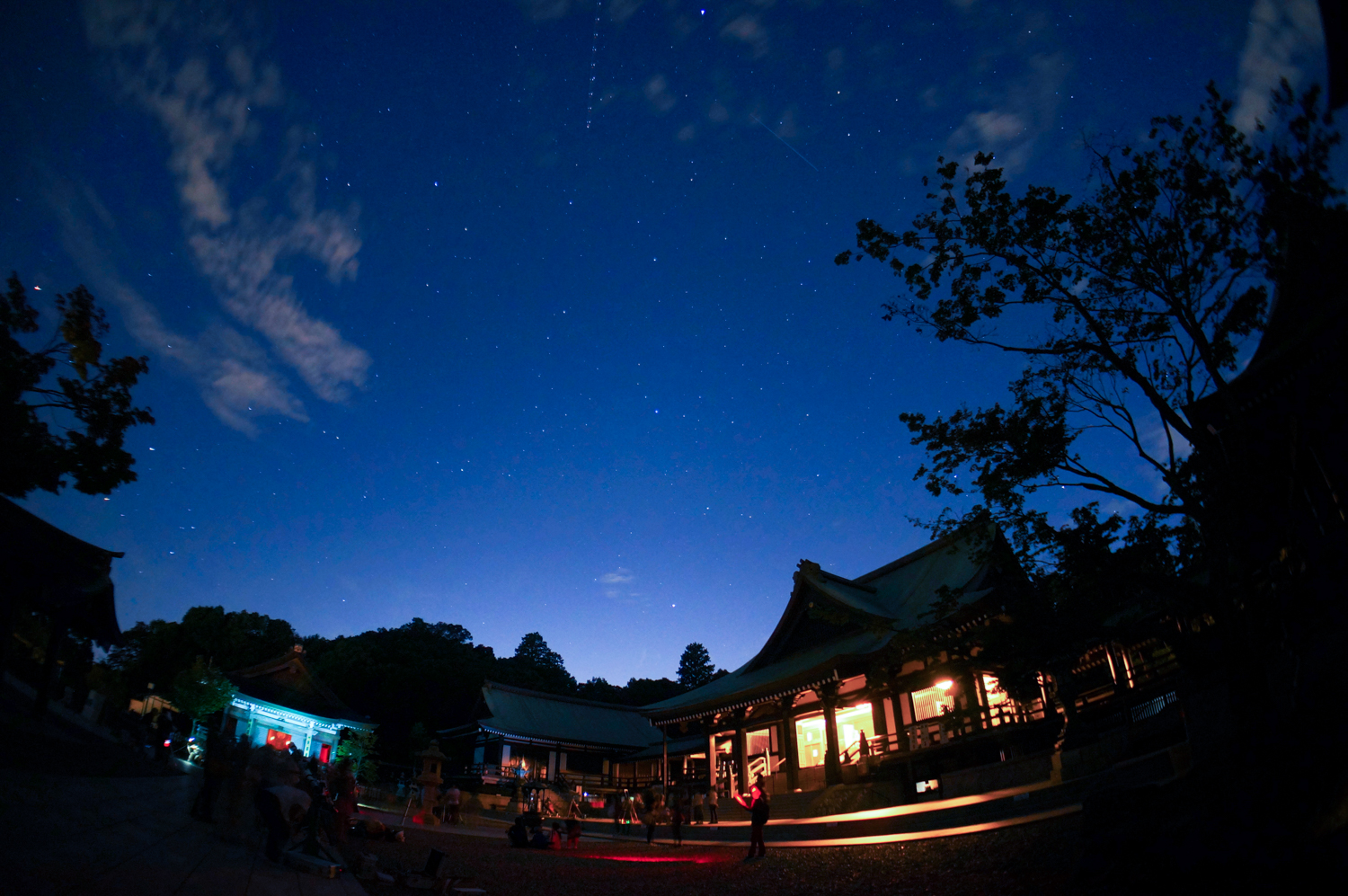 法多山尊永寺星満夜