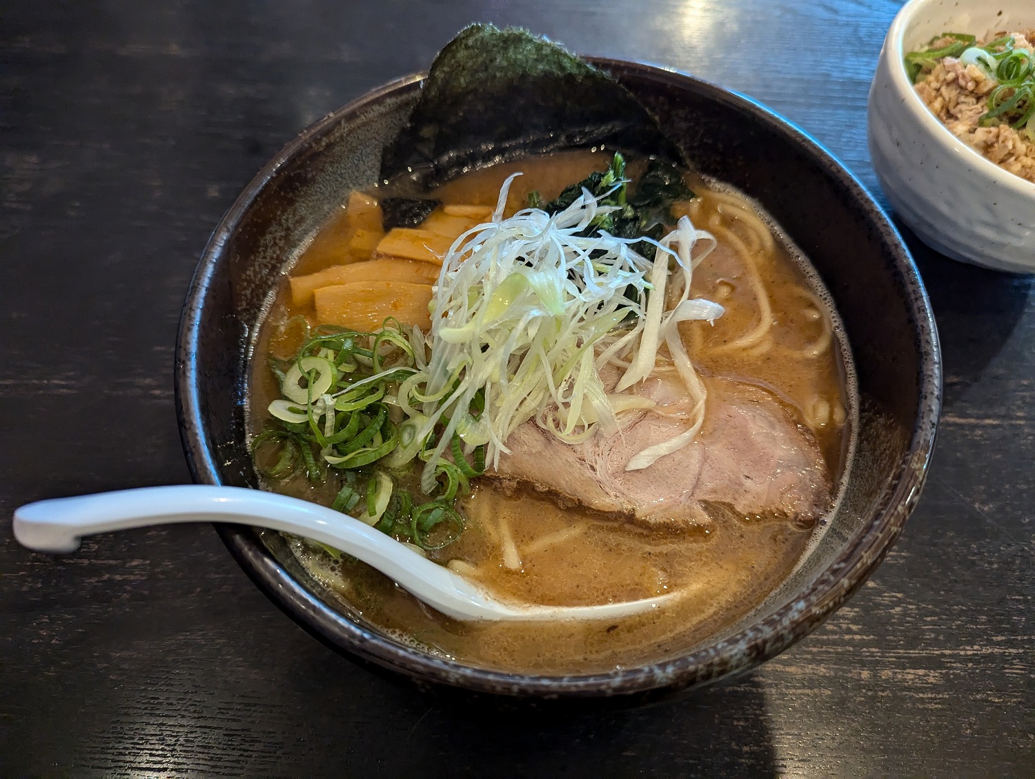 麺や鐙　ラーメン