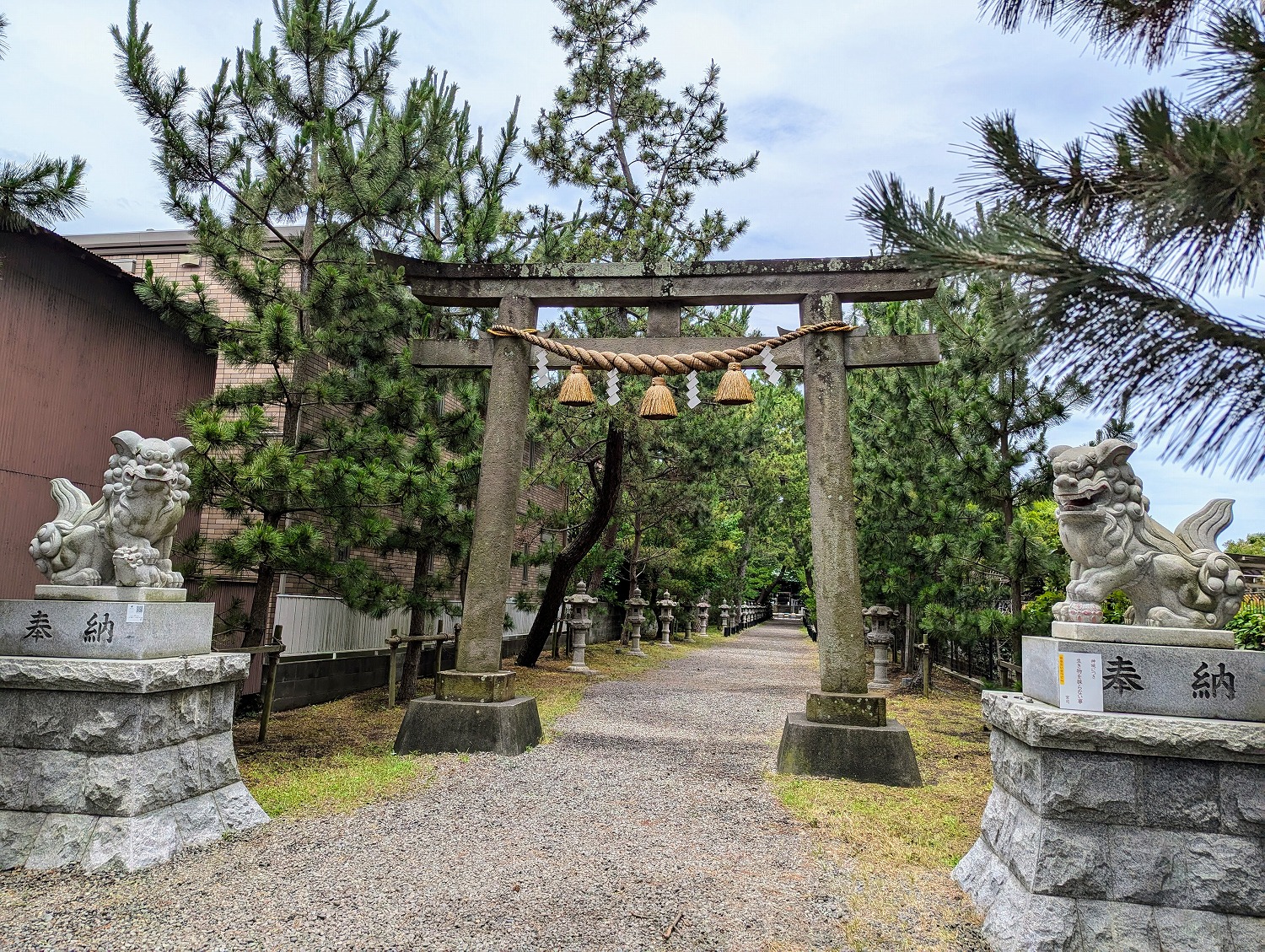 鶴嶺八幡宮　鳥居