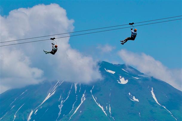 「HANAZONO ZIP WORLD」世界最大級のメガジップライン
