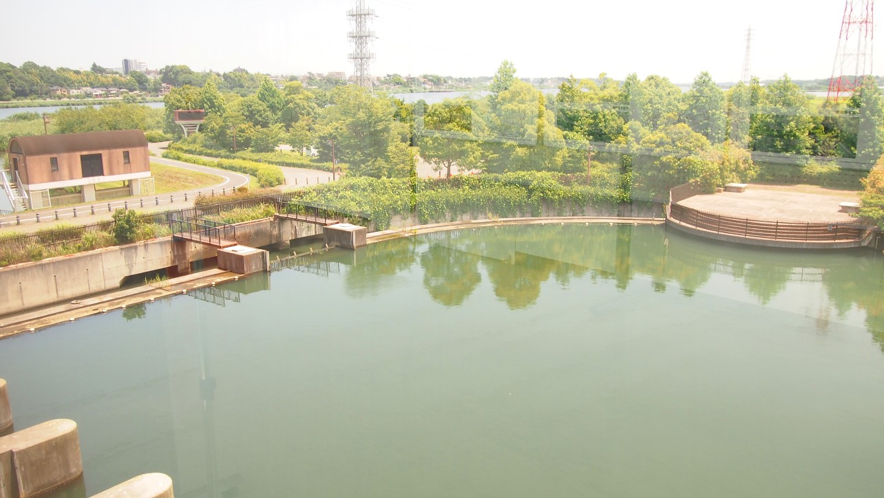 北千葉導水ビジターセンターの着水井