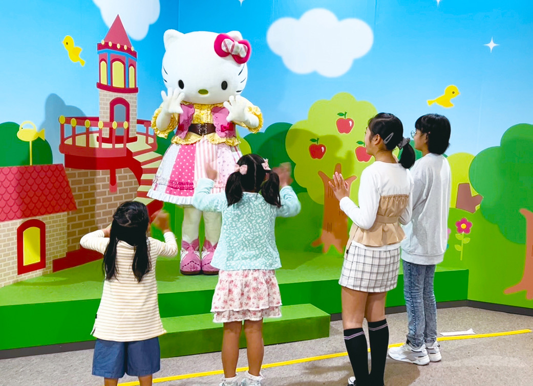 【沖縄市】大好きなキャラクターに会いに行こう♪ 長年愛されてきたサンリオキャラクターと思い出の夏を!